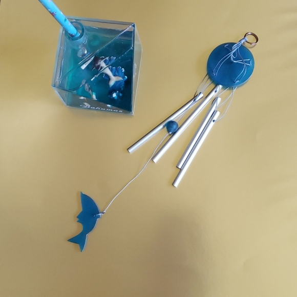 Bahamas Dolphin Pen Stand & Wind Chime - Picture 1 of 7